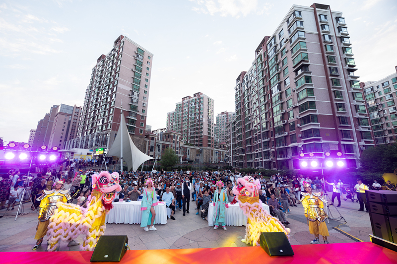 09“乐鱼电子,乐鱼电子(中国)中国·社区艺术节”现场气氛热烈_副本.jpg