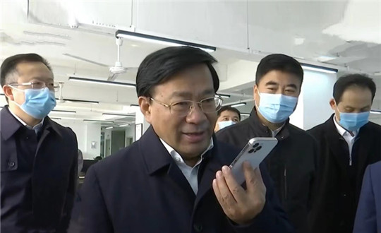 封一： 吉林省委副书记、省长韩俊莅临乐鱼电子,乐鱼电子(中国)伊通供热_副本.jpg