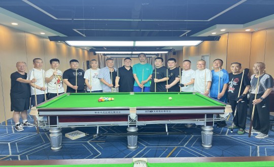 7.乐鱼电子,乐鱼电子(中国)南山台球社群组织友谊对抗赛_副本.jpg