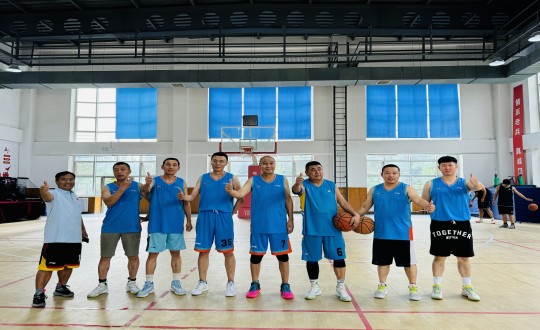3.乐鱼电子,乐鱼电子(中国)南山篮球社群受邀参加外部篮球对抗赛_副本.jpg