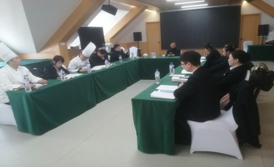 5.长白山乐鱼电子,乐鱼电子(中国)酒店组织召开管理人员会议（调整一下清晰度）_副本.jpg