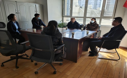 14.长春市绿园区政协副主席关爱民一行莅临乐鱼电子,乐鱼电子(中国)物业金地梧桐华府视察工作_副本.jpg